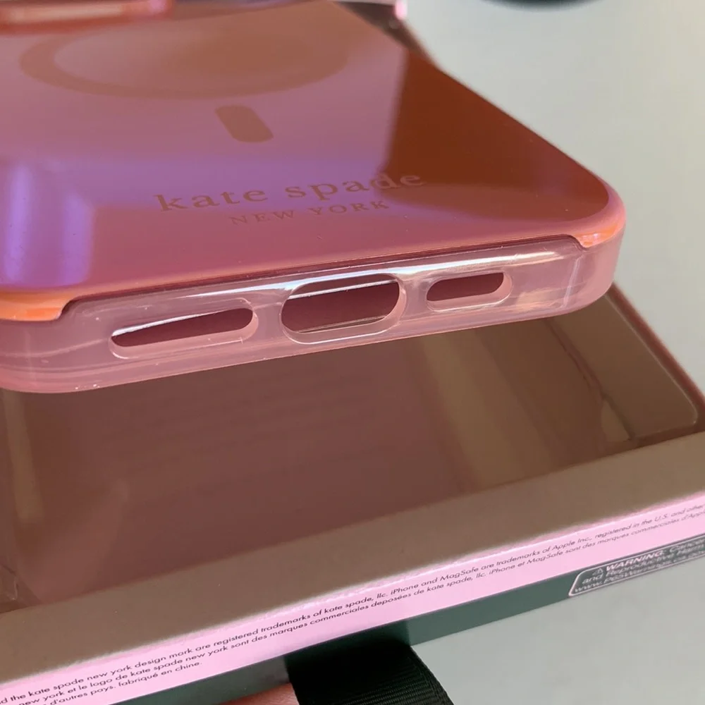 Kate Spade high gloss protective hardshell case for MagSafe / iPhone 14 Pro Max